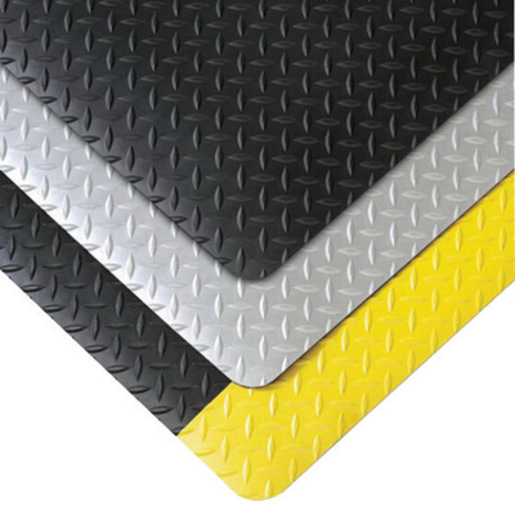 Superior Manufacturing Notrax® 3' X 5' Black And Yellow 3/4" Thick PVC Cushion Trax® Ultra™ Dry Area Safety/Anti-Fatigue Floor Mat