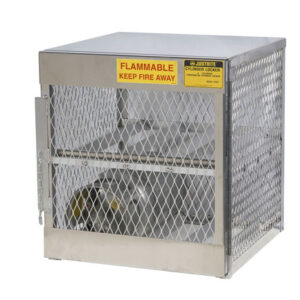 Justrite® 30" X 33 1/2" X 32" Aluminum Horizontal 4 Cylinder Storage Locker With (1) Manual Close Door And (1) Shelf (For Flammables)